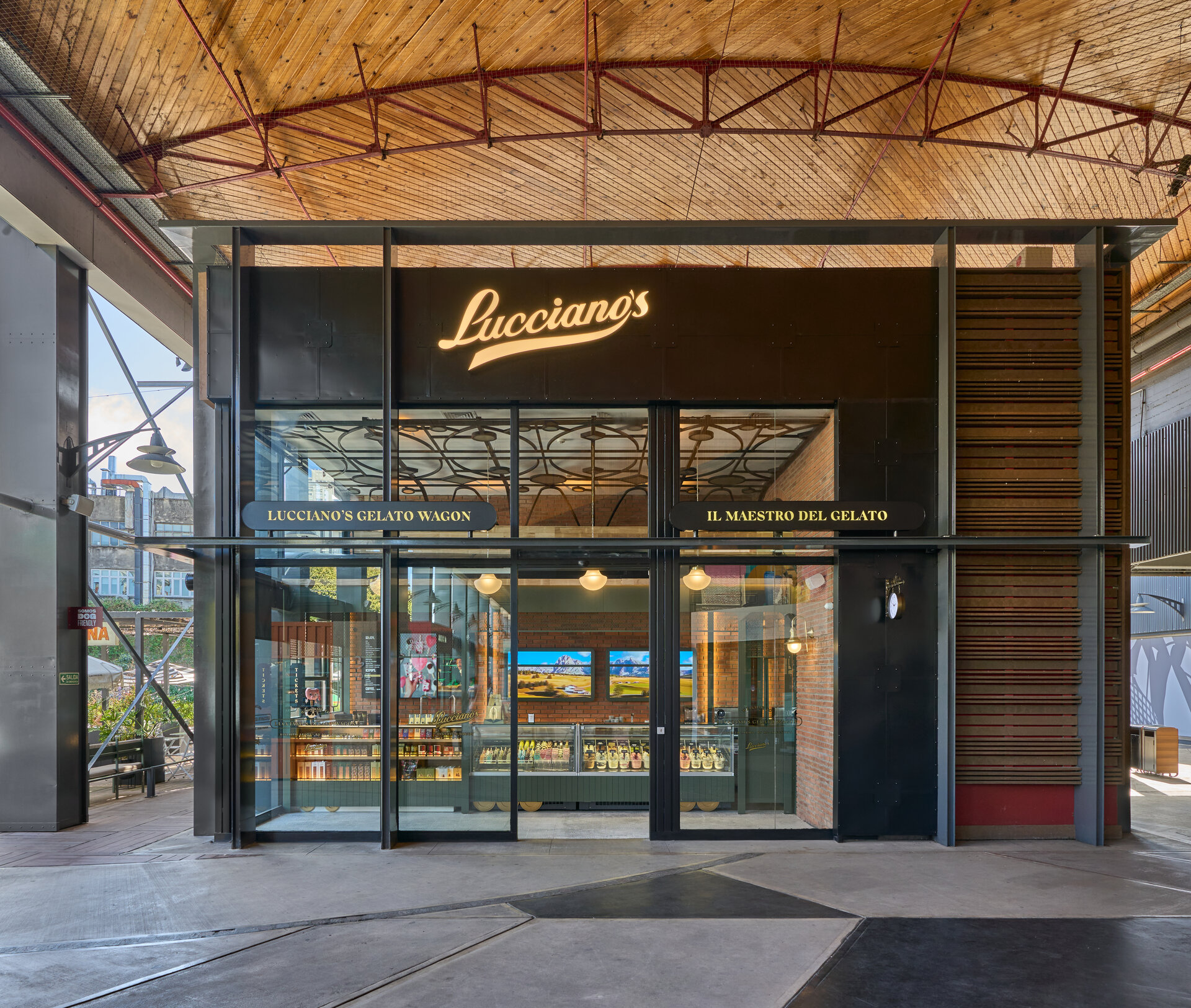 New Lucciano’s location at Distrito Arcos
